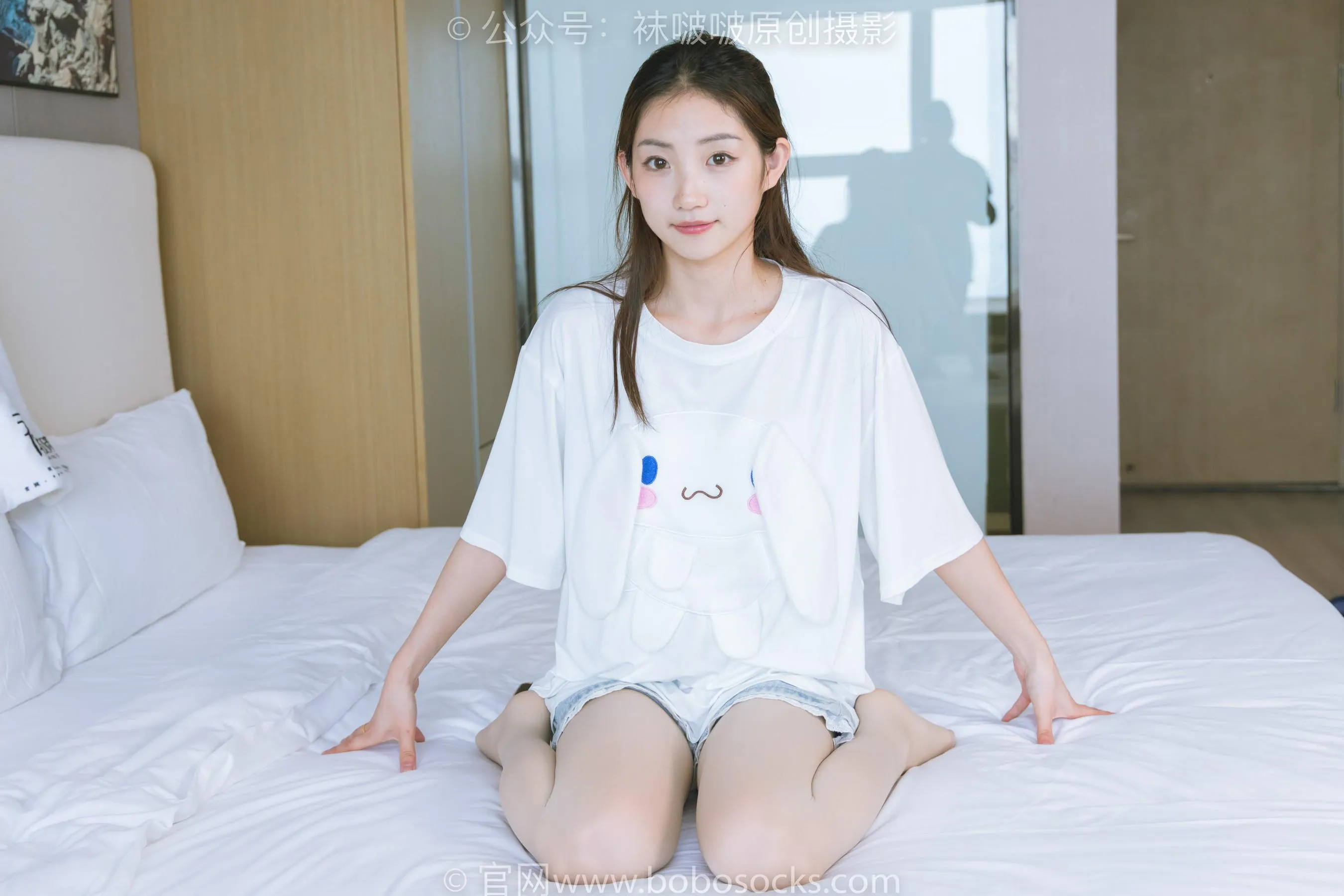 [BoBoSocks袜啵啵]NO.228 小沫-板鞋、厚肉丝、裸足 [90P]插图2